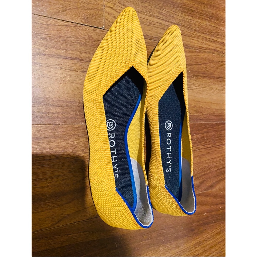 *SOLD* Rothys Marigold Pointy Flats - Picture 5 of 5